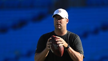 CHARLOTTE, NORTH CAROLINA - AUGUST 29: Ben Roethlisberger #7 of the Pittsburgh Steelers warms up before their preseason game against the Carolina Panthers at Bank of America Stadium on August 29, 2019 in Charlotte, North Carolina. (Photo by Streeter Lecka/Getty Images)