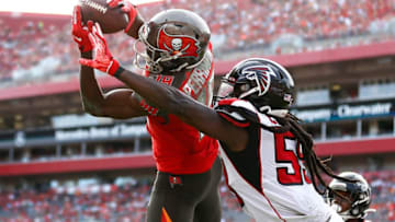 TAMPA, FLORIDA - DECEMBER 29: Breshad Perriman #19 of the Tampa Bay Buccaneers catches a touchdown pass against the Atlanta Falcons during the first half at Raymond James Stadium on December 29, 2019 in Tampa, Florida. (Photo by Michael Reaves/Getty Images)