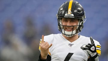 Devlin Hodges #6 of the Pittsburgh Steelers (Photo by Scott Taetsch/Getty Images)