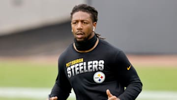 Bud Dupree #48 of the Pittsburgh Steelers. (Photo by Michael Reaves/Getty Images)