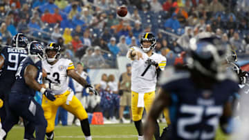 NASHVILLE, TENNESSEE - AUGUST 25: Quarterback Ben Roethlisberger #7 of the Pittsburgh Steelers throws a pass against the Tennessee Titans during the first half of a preseason game at Nissan Stadium on August 25, 2019 in Nashville, Tennessee. (Photo by Frederick Breedon/Getty Images)