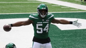 Avery Williamson of the Jets