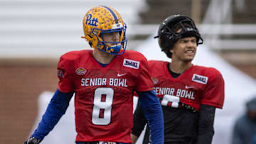 National quarterback Kenny Pickett of Pittsburgh (8).Mandatory Credit: Vasha Hunt-USA TODAY Sports***National quarterback Desmond Ridder of Cincinnati (9) is seen in background***