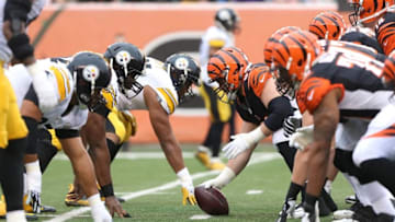Cincinnati, OH, USA; The Pittsburgh Steelers line up against the Cincinnati Bengals at Paul Brown Stadium. Mandatory Credit: Aaron Doster-USA TODAY Sports