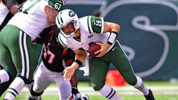 EAST RUTHERFORD, NJ - SEPTEMBER 11: Ryan Fitzpatrick #14 of the New York Jets runs the ball against the Cincinnati Bengals during the first quarter at MetLife Stadium on September 11, 2016 in East Rutherford, New Jersey. The Cincinnati Bengals defeated the New York Jets 23-22. (Photo by Steven Ryan/Getty Images)