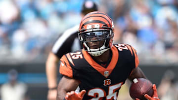 CHARLOTTE, NC - SEPTEMBER 23: Giovani Bernard #25 of the Cincinnati Bengals runs against the Carolina Panthers during their game at Bank of America Stadium on September 23, 2018 in Charlotte, North Carolina. (Photo by Grant Halverson/Getty Images)