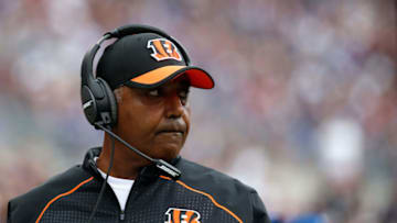 BALTIMORE, MD - SEPTEMBER 27: Head coach Marvin Lewis of the Cincinnati Bengals looks on from the sidelines against the Baltimore Ravens at M&T Bank Stadium on September 27, 2015 in Baltimore, Maryland. (Photo by Rob Carr/Getty Images)