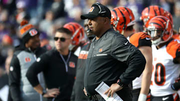 BALTIMORE, MD - NOVEMBER 27: Head coach Marvin Lewis of the Cincinnati Bengals looks on against the Baltimore Ravens in the first quarter at M