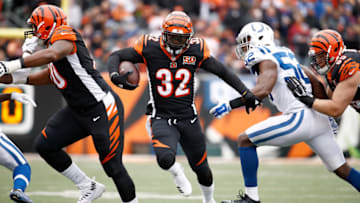 CINCINNATI, OH - OCTOBER 29: Jeremy Hill #32 of the Cincinnati Bengals runs with the ball against the Indianapolis Colts at Paul Brown Stadium on October 29, 2017 in Cincinnati, Ohio. (Photo by Andy Lyons/Getty Images)