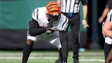 Cincinnati Bengals guard Quinton Spain (67) lines up for a snap in the second quarter during a Week 8 NFL football game against the New York Jets, Sunday, Oct. 31, 2021, at MetLife Stadium in East Rutherford, N.J.Cincinnati Bengals At New York Jets Oct 31