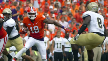 Sep 5, 2015; Clemson, SC, USA; Clemson Tigers wide receiver Charone Peake (19) carries the ball during the first half against the Wofford Terriers at Clemson Memorial Stadium. Mandatory Credit: Joshua S. Kelly-USA TODAY Sports