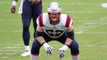 NY Jets, Joe Thuney, Corey Linsley (Photo by Mark Brown/Getty Images)