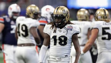ATLANTA, GA - JANUARY 01: Shaquem Griffin #18 of the UCF Knights looks on in the second half against the Auburn Tigers during the Chick-fil-A Peach Bowl at Mercedes-Benz Stadium on January 1, 2018 in Atlanta, Georgia. (Photo by Streeter Lecka/Getty Images)