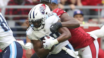 GLENDALE, AZ - DECEMBER 10: DeMarco Murray #29 of the Tennessee Titans rushes the football against the Arizona Cardinals at University of Phoenix Stadium on December 10, 2017 in Glendale, Arizona. (Photo by Christian Petersen/Getty Images)