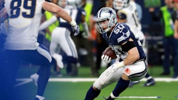 ARLINGTON, TEXAS - DECEMBER 15: Sean Lee #50 of the Dallas Cowboys carries the ball after an interception against the Los Angeles Rams in the second quarter at AT&T Stadium on December 15, 2019 in Arlington, Texas. (Photo by Richard Rodriguez/Getty Images)