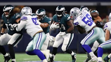 ARLINGTON, TEXAS - OCTOBER 20: Jordan Howard #24 of the Philadelphia Eagles carries the ball during the first half against the Dallas Cowboys in the game at AT&T Stadium on October 20, 2019 in Arlington, Texas. (Photo by Ronald Martinez/Getty Images)