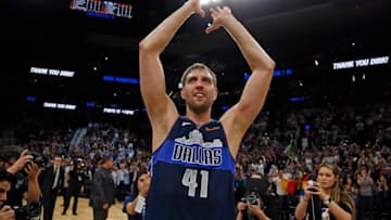 Dallas Mavericks Dirk Nowitzki (Photo by Ronald Cortes/Getty Images)