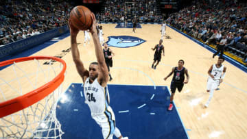 MEMPHIS, TN - DECEMBER 23: Brandan Wright #34 of the Memphis Grizzlies dunks the ball during the game against the LA Clippers on December 23, 2017 at FedExForum in Memphis, Tennessee. NOTE TO USER: User expressly acknowledges and agrees that, by downloading and/or using this photograph, user is consenting to the terms and conditions of the Getty Images License Agreement. Mandatory Copyright Notice: Copyright 2017 NBAE (Photo by Joe Murphy/NBAE via Getty Images)