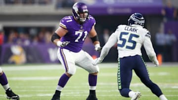 (Photo by Joe Robbins/Getty Images) Riley Reiff