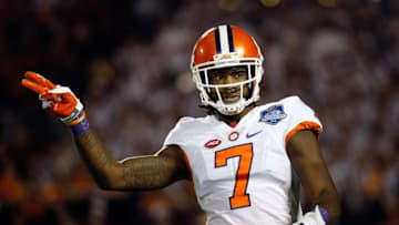 Dec 3, 2016; Orlando, FL, USA; Clemson Tigers wide receiver Mike Williams (7) during the second half of the ACC Championship college football game against the Virginia Tech Hokies at Camping World Stadium. Clemson Tigers defeated the Virginia Tech Hokies 42-35. Mandatory Credit: Kim Klement-USA TODAY Sports