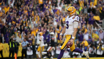 BATON ROUGE, LOUISIANA - OCTOBER 26: Quarterback Joe Burrow #9 of the LSU Tigers in action against the Auburn Tigers at Tiger Stadium on October 26, 2019 in Baton Rouge, Louisiana. (Photo by Chris Graythen/Getty Images)