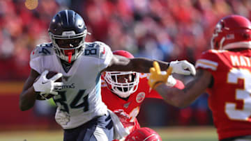 KANSAS CITY, MISSOURI - JANUARY 19: Corey Davis #84 of the Tennessee Titans runs with the ball in the first quarter against the Kansas City Chiefs in the AFC Championship Game at Arrowhead Stadium on January 19, 2020 in Kansas City, Missouri. (Photo by Matthew Stockman/Getty Images)