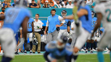 MIAMI, FL - SEPTEMBER 09: Head coach Mike Vrabel of the Tennessee Titans watches Ryan Succop #4 attempt a field goal in the third quarter against the Miami Dolphins at Hard Rock Stadium on September 9, 2018 in Miami, Florida. (Photo by Mark Brown/Getty Images)