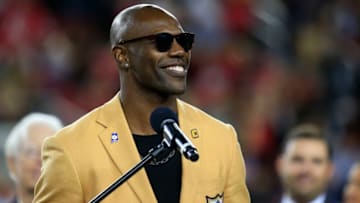 SANTA CLARA, CA - NOVEMBER 01: 2018 Hall of Fame inductee Terrell Owens speaks during a ceremony at halftime of the game between the San Francisco 49ers and the Oakland Raiders at Levi's Stadium on November 1, 2018 in Santa Clara, California. (Photo by Daniel Shirey/Getty Images)