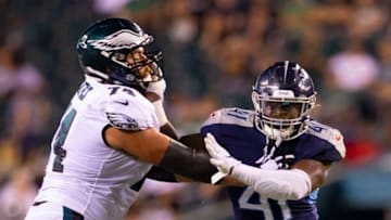 PHILADELPHIA, PA - AUGUST 08: David Long #41 of the Tennessee Titans rushes the passer against Ryan Bates #74 of the Philadelphia Eagles in the fourth quarter preseason game at Lincoln Financial Field on August 8, 2019 in Philadelphia, Pennsylvania. The Titans defeated the Eagles 27-10. (Photo by Mitchell Leff/Getty Images)