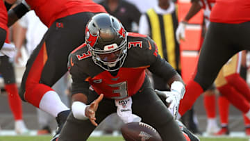 TAMPA, FLORIDA - SEPTEMBER 08: Jameis Winston #3 of the Tampa Bay Buccaneers fumbles a snap during a game against the San Francisco 49ers at Raymond James Stadium on September 08, 2019 in Tampa, Florida. (Photo by Mike Ehrmann/Getty Images)