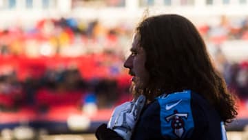NASHVILLE, TN - DECEMBER 31: Offensive Lineman Dennis Kelly #71 of the Tennessee Titans stands near his bench before a game against the Jacksonville Jaguars at Nissan Stadium on December 31, 2017 in Nashville, Tennessee. (Photo by Shaban Athuman/Getty Images)