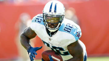 NASHVILLE, TN- SEPTEMBER 10: Tight end Delanie Walker #82 of the Tennessee Titans catches the ball against the Oakland Raiders in the second half game at Nissan Stadium on September 10, 2017 In Nashville, Tennessee. (Photo by Wesley Hitt/Getty Images) )