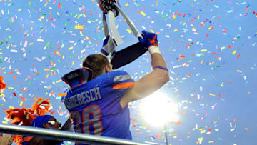 LAS VEGAS, NV - DECEMBER 16: Leighton Vander Esch