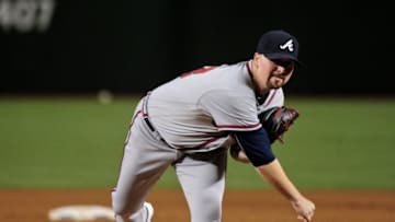 Aug 23, 2016; Phoenix, AZ, USA; Atlanta Braves starting pitcher Rob Whalen (63) throws during the first inning against the Arizona Diamondbacks at Chase Field. Mandatory Credit: Matt Kartozian-USA TODAY Sports