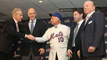 NEW YORK - NOVEMBER 23: Fred Wilpon, General Manager Sandy Alderson, New York Mets new manager Terry Collins, Jeff Wilpon and Saul Katz pose for pictures during a press conference at Citi Field on November 23, 2010 in the Flushing neighborhood, of the Queens borough of New York City. (Photo by Chris McGrath/Getty Images)