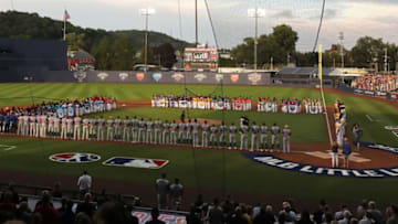 WILLIAMSPORT, PENNSYLVANIA - AUGUST 18: The Pittsburgh Pirates and the Chicago Cubs line up with Little League before MLB Little League Classic at Bowman Field on August 18, 2019 in Williamsport, Pennsylvania. (Photo by Elsa/Getty Images)