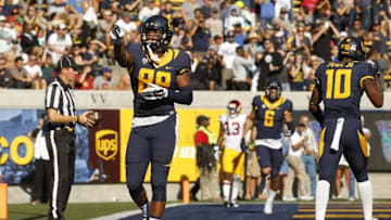 Oct 31, 2015; Berkeley, CA, USA; California Golden Bears tight end Stephen Anderson (89) reacts after catching a touchdown against the Southern California Trojans in the fourth quarter at Memorial Stadium. The Trojans defeated the Bears 27-21. Mandatory Credit: Cary Edmondson-USA TODAY Sports