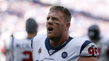 INDIANAPOLIS, INDIANA - OCTOBER 20: J.J. Watt #99 of the Houston Texans on the sidelines during the second quarter during the game against the Indianapolis Colts at Lucas Oil Stadium on October 20, 2019 in Indianapolis, Indiana. (Photo by Justin Casterline/Getty Images)