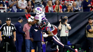 HOUSTON, TEXAS - JANUARY 04: Gareon Conley #22 of the Houston Texans breaks up a pass in the end zone to wide receiver Duke Williams #82 of the Buffalo Bills during second quarter of the AFC Wild Card Playoff game at NRG Stadium on January 04, 2020 in Houston, Texas. (Photo by Tim Warner/Getty Images)