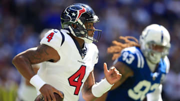 INDIANAPOLIS, IN - SEPTEMBER 30: Deshaun Watson #4 of the Houston Texans runs the ball in the game against the Indianapolis Colts at Lucas Oil Stadium on September 30, 2018 in Indianapolis, Indiana. (Photo by Andy Lyons/Getty Images)