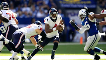 INDIANAPOLIS, IN - SEPTEMBER 30: Deshaun Watson #4 of the Houston Texans runs with the ball during the game against the Indianapolis Colts at Lucas Oil Stadium on September 30, 2018 in Indianapolis, Indiana. (Photo by Andy Lyons/Getty Images)