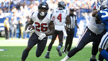 INDIANAPOLIS, IN - SEPTEMBER 30: Lamar Miller #26 of the Houston Texans runs the ball during the third quarter against the Indianapolis Colts at Lucas Oil Stadium on September 30, 2018 in Indianapolis, Indiana. (Photo by Bobby Ellis/Getty Images)