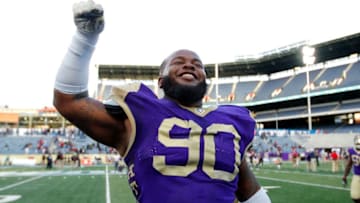ATLANTA, GEORGIA - MARCH 10: Tracy Sprinkle #90 of Atlanta Legends celebrates after his teams 23-20 win over the Memphis Express in the Alliance of American Football game at Georgia State Stadium on March 10, 2019 in Atlanta, Georgia. (Photo by Todd Kirkland/AAF/Getty Images)
