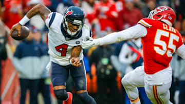Deshaun Watson #4 of the Houston Texans (Photo by David Eulitt/Getty Images)