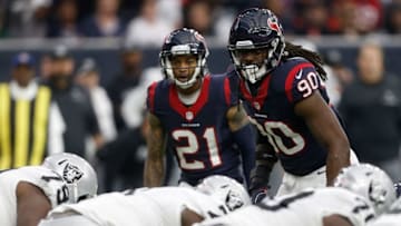 HOUSTON, TX - JANUARY 07: Jadeveon Clowney #90 of the Houston Texans lines up for a play during the first quarter of the AFC Wild Card game against the Oakland Raiders at NRG Stadium on January 7, 2017 in Houston, Texas. (Photo by Bob Levey/Getty Images)