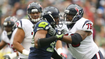 SEATTLE, WA - OCTOBER 29: Defensive end Dwight Freeney
