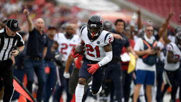 Mandatory Credit: Douglas DeFelice-USA TODAY Sports