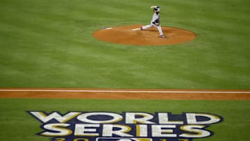 LOS ANGELES, CA - OCTOBER 24: Dallas Keuchel
