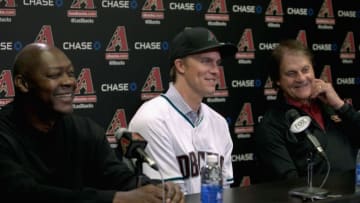 PHOENIX, AZ - DECEMBER 11: Free agent aquisition Zack Greinke of the Arizona Diamondbacks (C) laughs with Chief Baseball Officer Tony La Russa (R) and General Manager Dave Stewart during a press conference at Chase Field on December 11, 2015 in Phoenix, Arizona. (Photo by Ralph Freso/Getty Images)