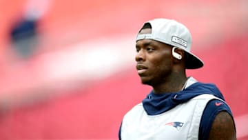 LANDOVER, MARYLAND - OCTOBER 06: Josh Gordon #10 of the New England Patriots warms up prior to the game against the Washington Redskins at FedExField on October 06, 2019 in Landover, Maryland. (Photo by Patrick McDermott/Getty Images)